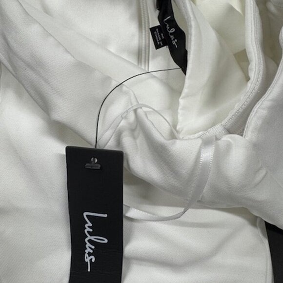 NWT Lulus Ideally Sweet White Off-the-Shoulder Bow Romper - Picture 6 of 7